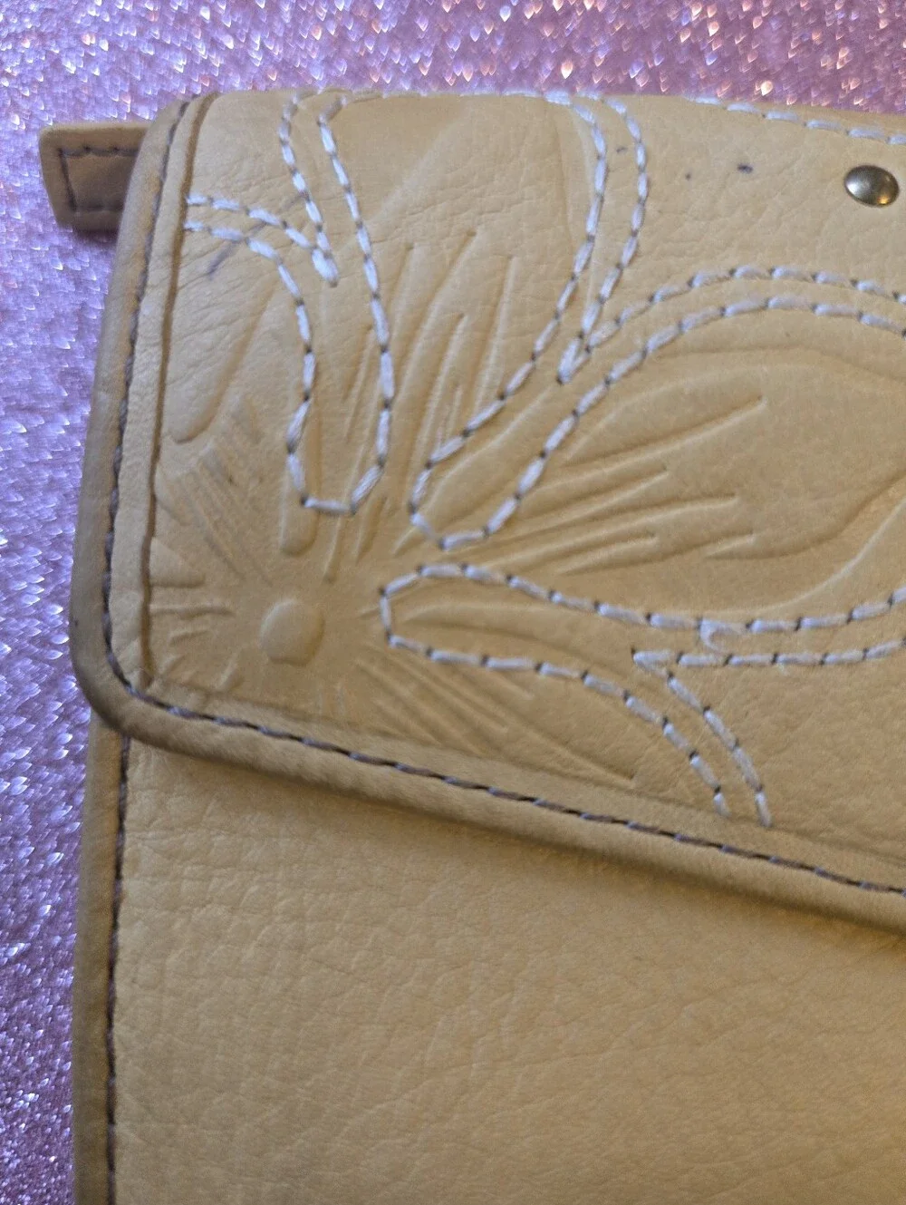 Vintage Fossil Yellow Leather Wallet Floral Embossed Tooled Studded Flap Clutch